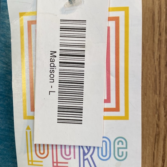 Aqua LulaRoe Madison skirt - Picture 4 of 4